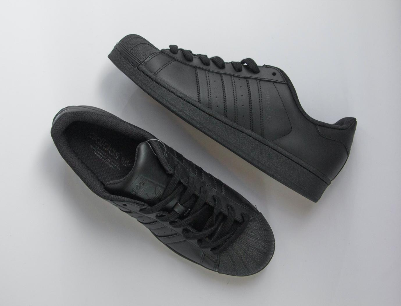 Ten fresh black sneakers you can always depend on